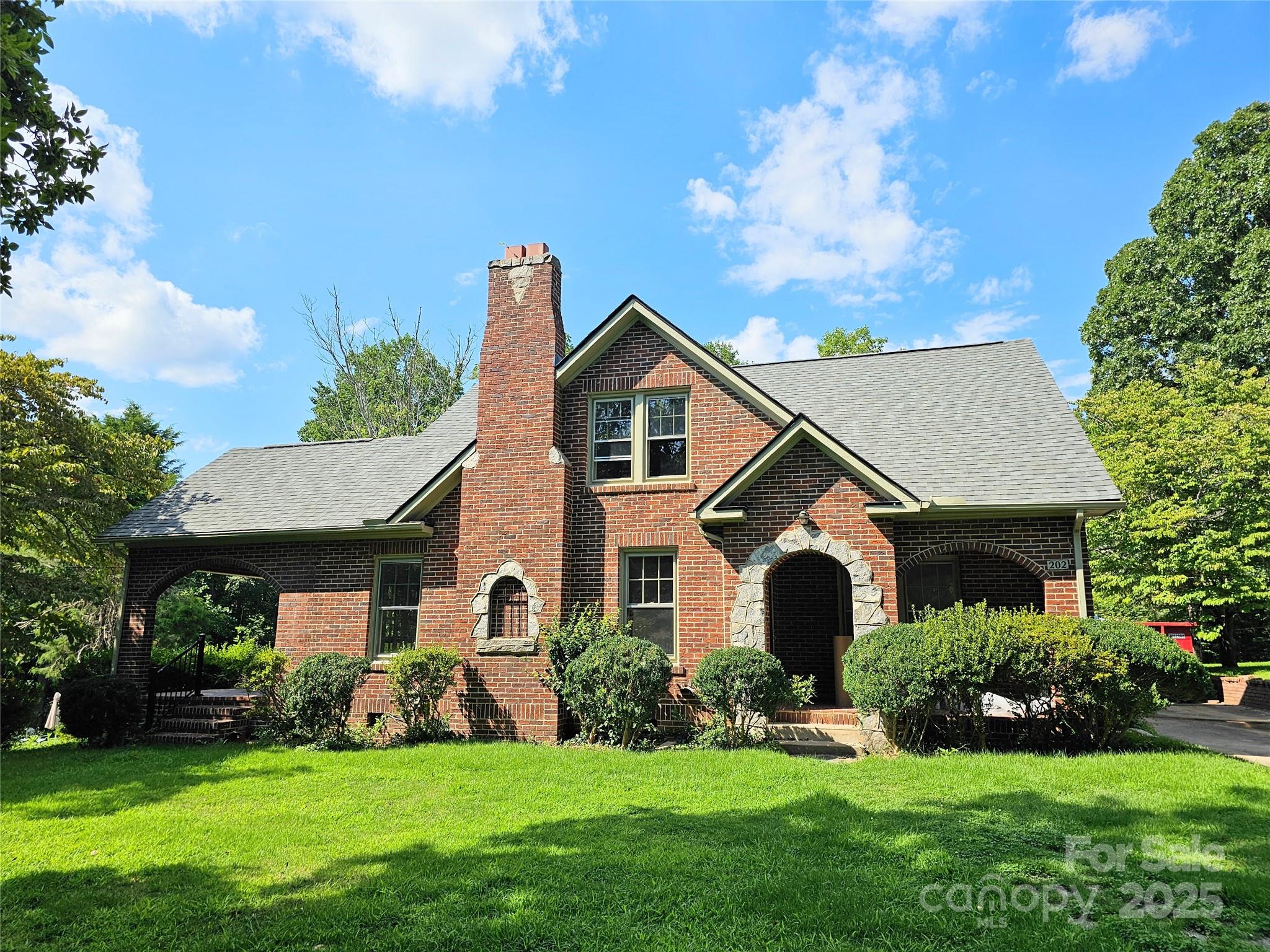 202 Walker Street Morganton NC 28655