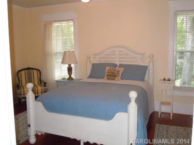 604 Pecan Avenue Charlotte NC 28204