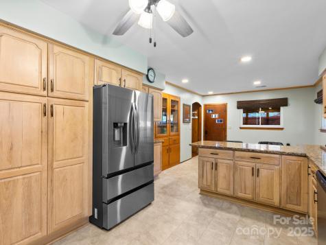 11 Aloha Circle Candler NC 28715