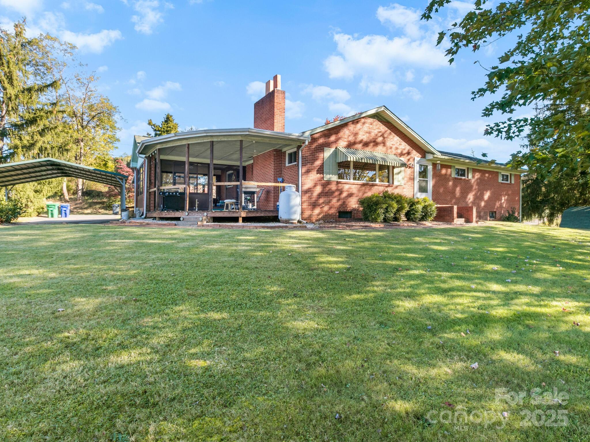11 Aloha Circle Candler NC 28715