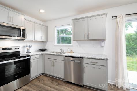 54 Malcolm Court Candler NC 28715