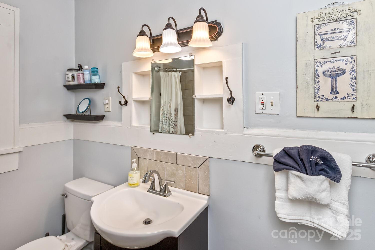 13 Norton Drive Asheville NC 28804