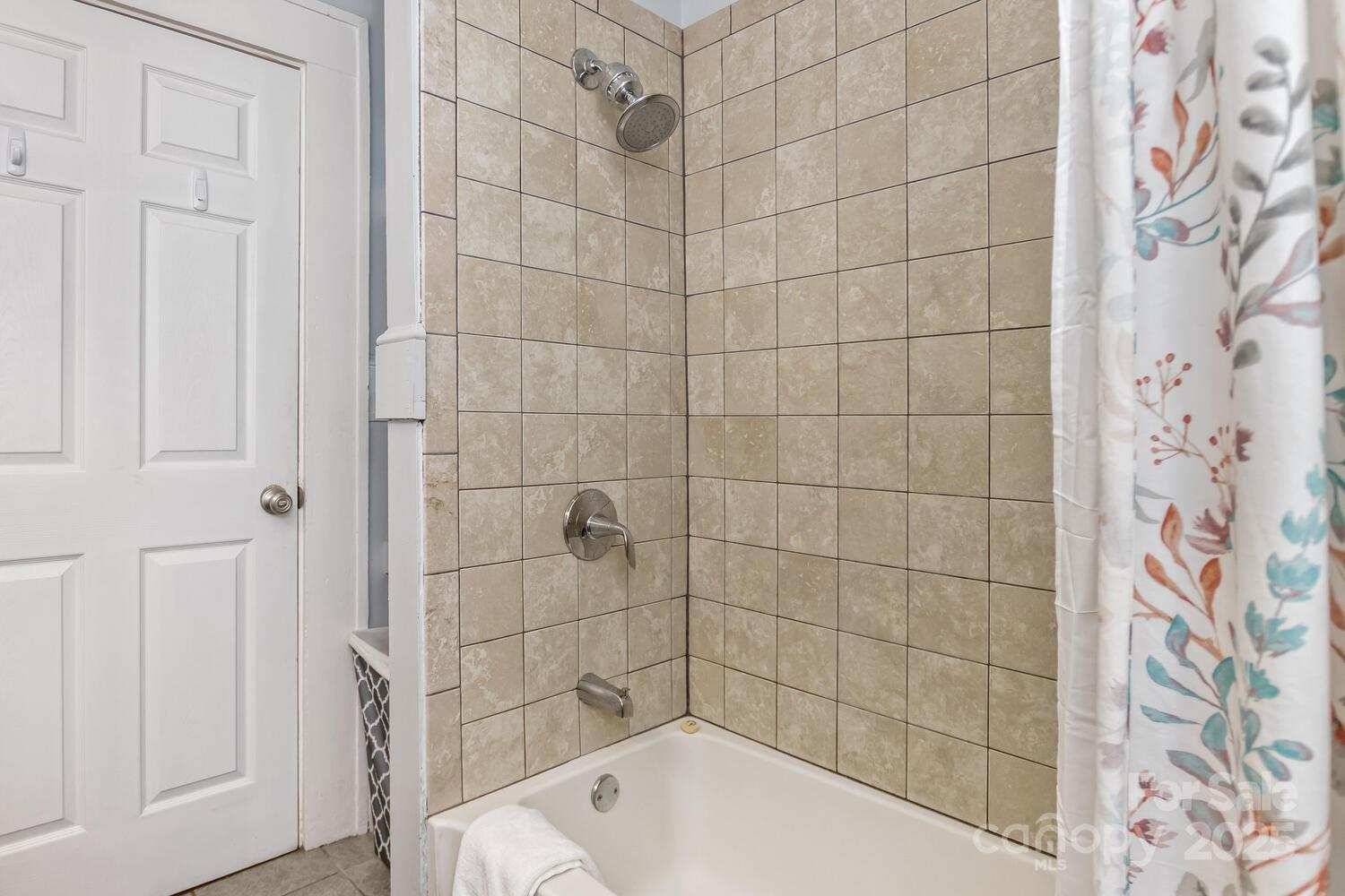 13 Norton Drive Asheville NC 28804