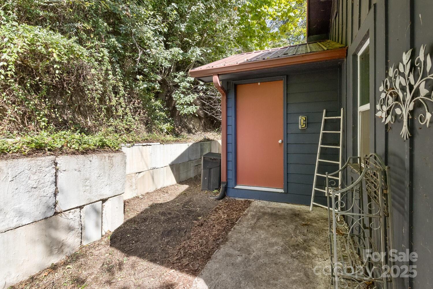 13 Norton Drive Asheville NC 28804