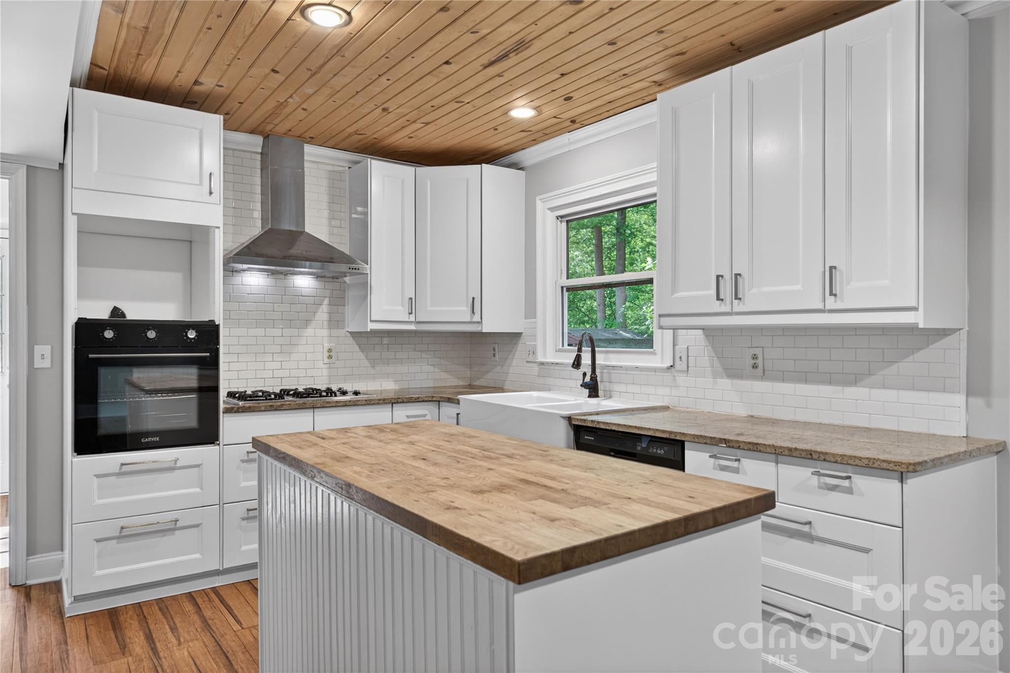 7942 Surreywood Place Charlotte NC 28270