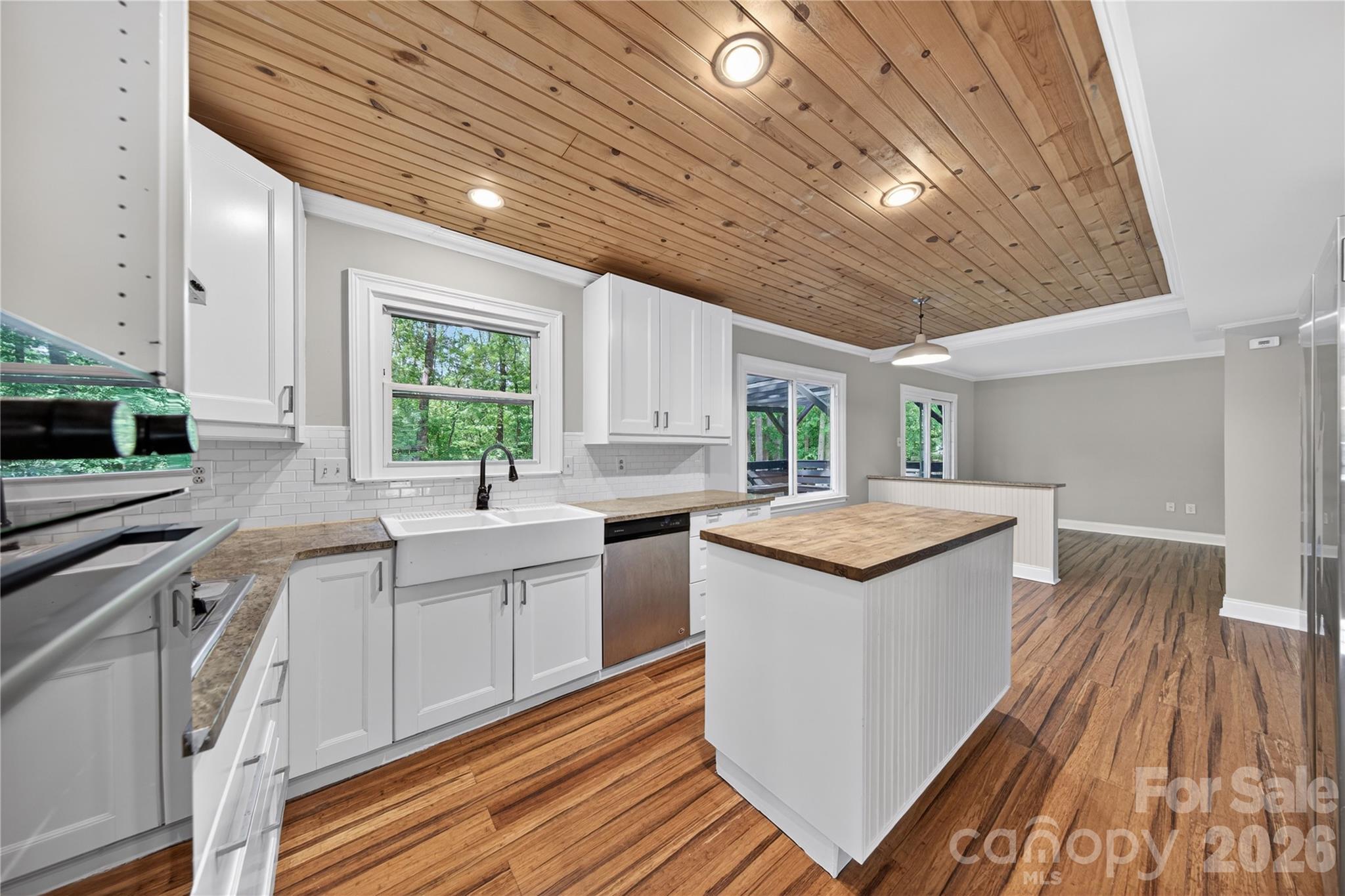 7942 Surreywood Place Charlotte NC 28270