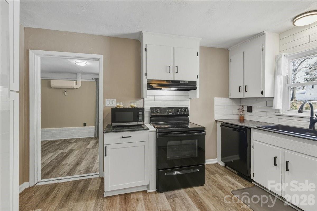 2563 Marble Street Newton NC 28658