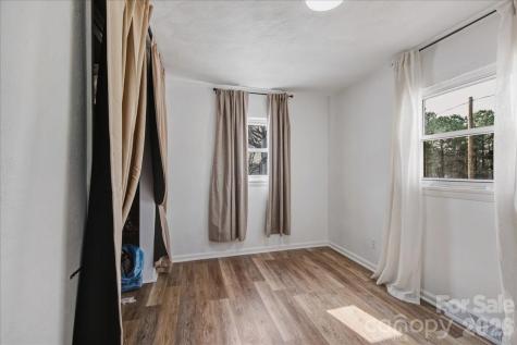 2563 Marble Street Newton NC 28658