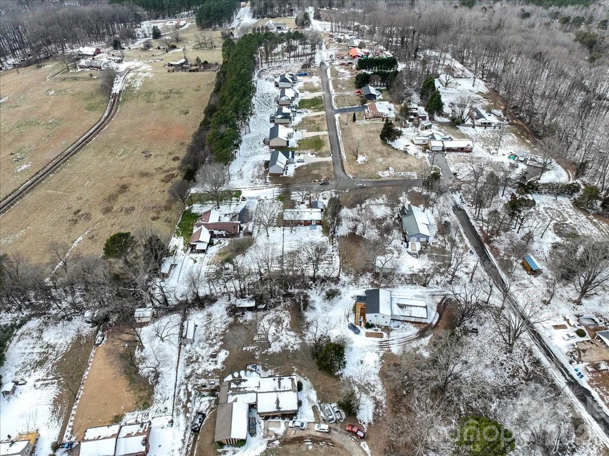 2563 Marble Street Newton NC 28658