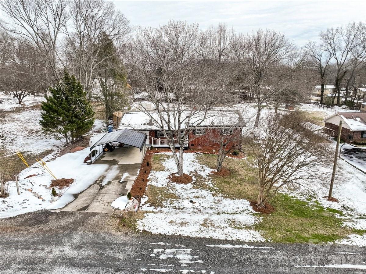 2563 Marble Street Newton NC 28658