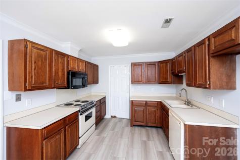 4248 Woodglen Lane Charlotte NC 28226