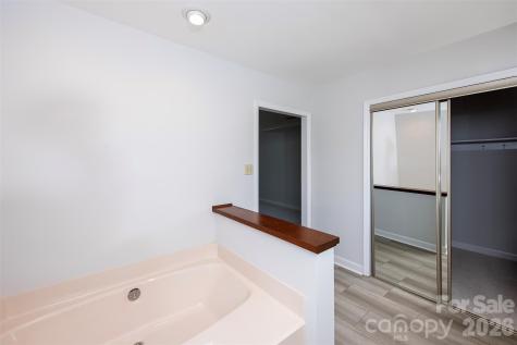 4248 Woodglen Lane Charlotte NC 28226