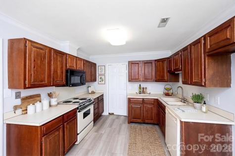 4248 Woodglen Lane Charlotte NC 28226