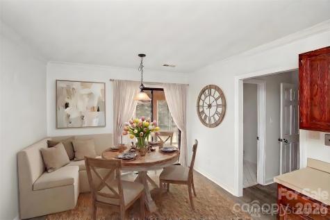 4248 Woodglen Lane Charlotte NC 28226