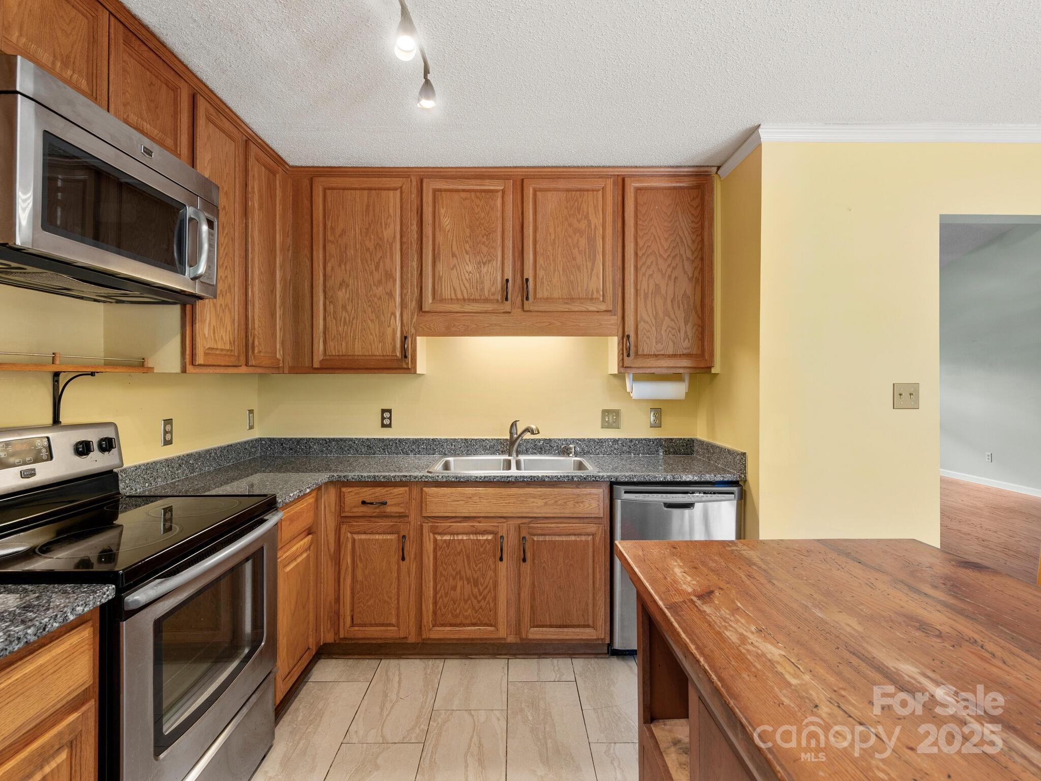 106 Graham Lane Asheville NC 28803