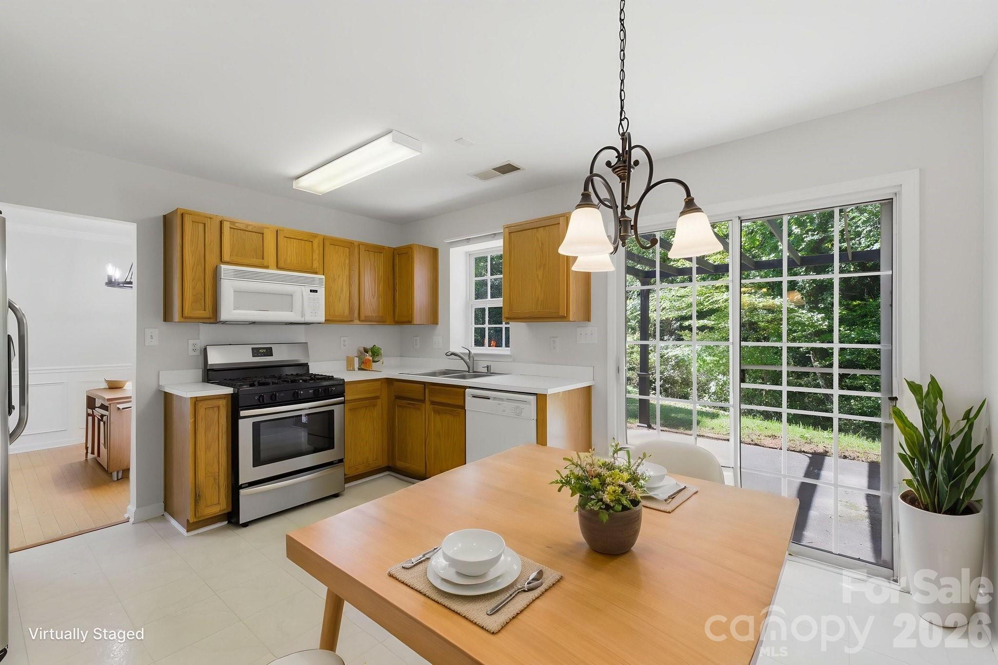 7011 Long Run Lane Charlotte NC 28216