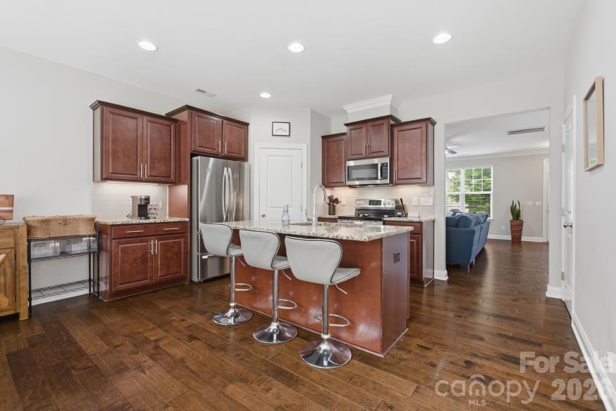 8737 Aspinwall Drive Charlotte NC 28216