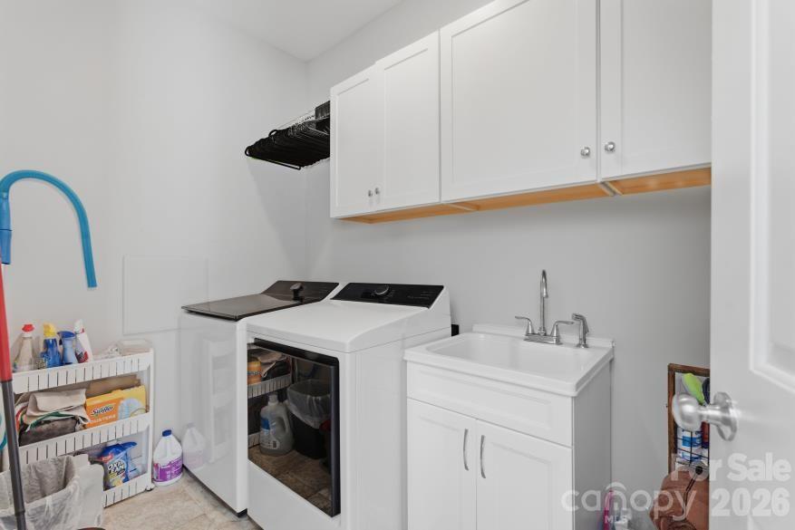 8737 Aspinwall Drive Charlotte NC 28216