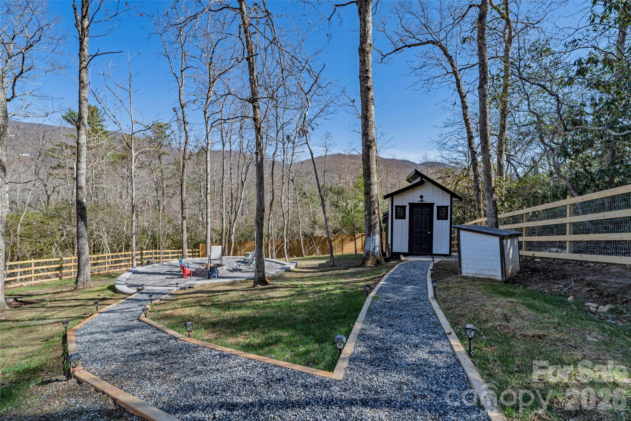 26 Pineview Road Fairview NC 28730