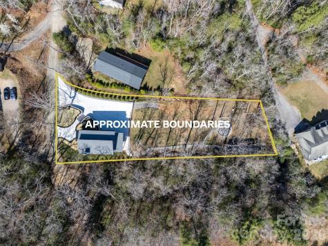 26 Pineview Road Fairview NC 28730