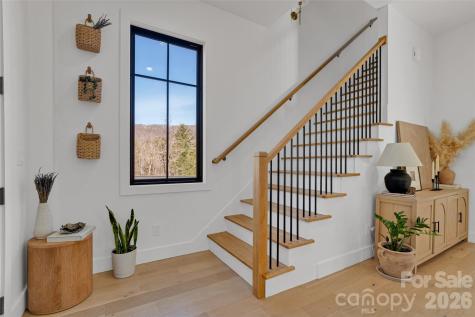 26 Pineview Road Fairview NC 28730