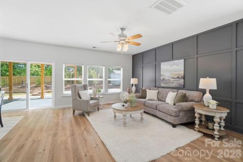 9713 Falling Stream Drive Charlotte NC 28214