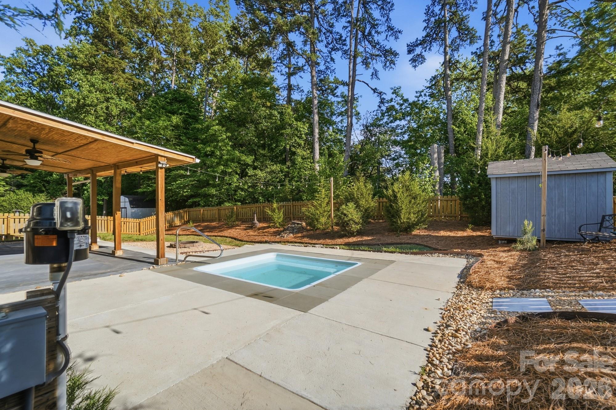 9713 Falling Stream Drive Charlotte NC 28214