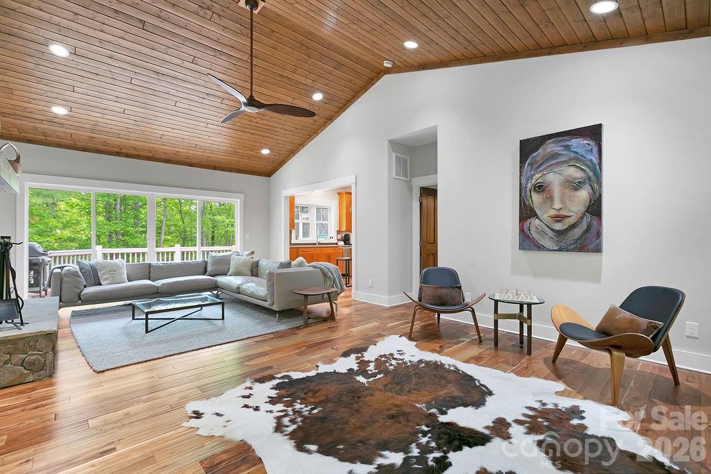 131 Bear Trace Road Brevard NC 28712