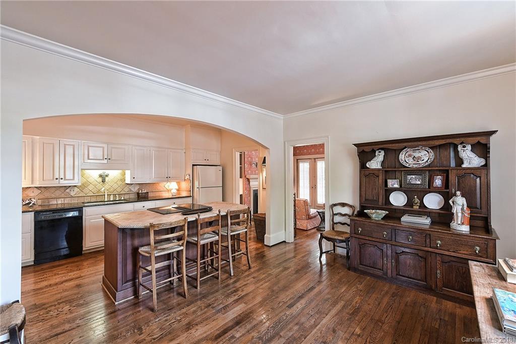 142 Perrin Place Charlotte NC 28207