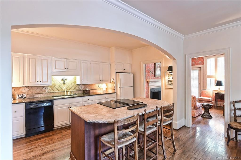 142 Perrin Place Charlotte NC 28207