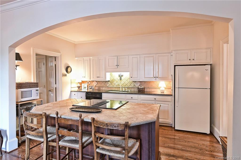 142 Perrin Place Charlotte NC 28207
