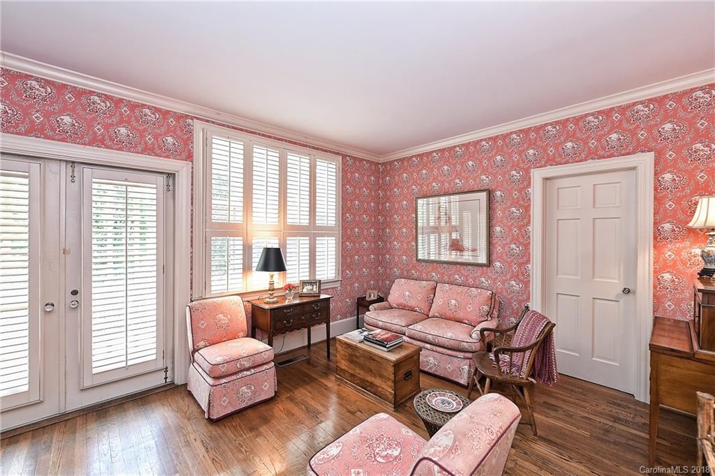 142 Perrin Place Charlotte NC 28207