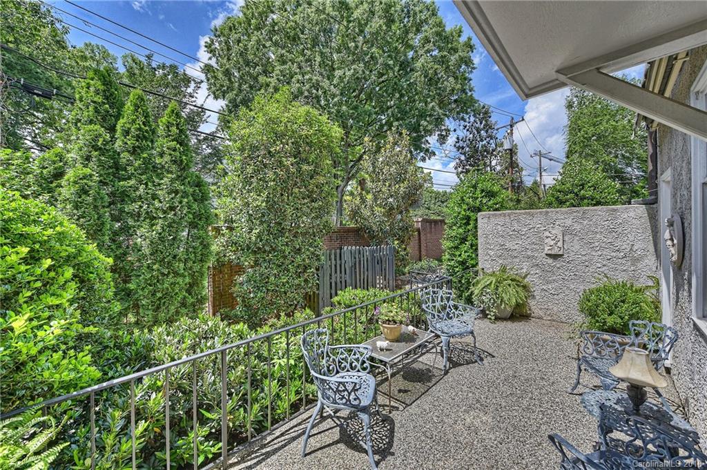 142 Perrin Place Charlotte NC 28207