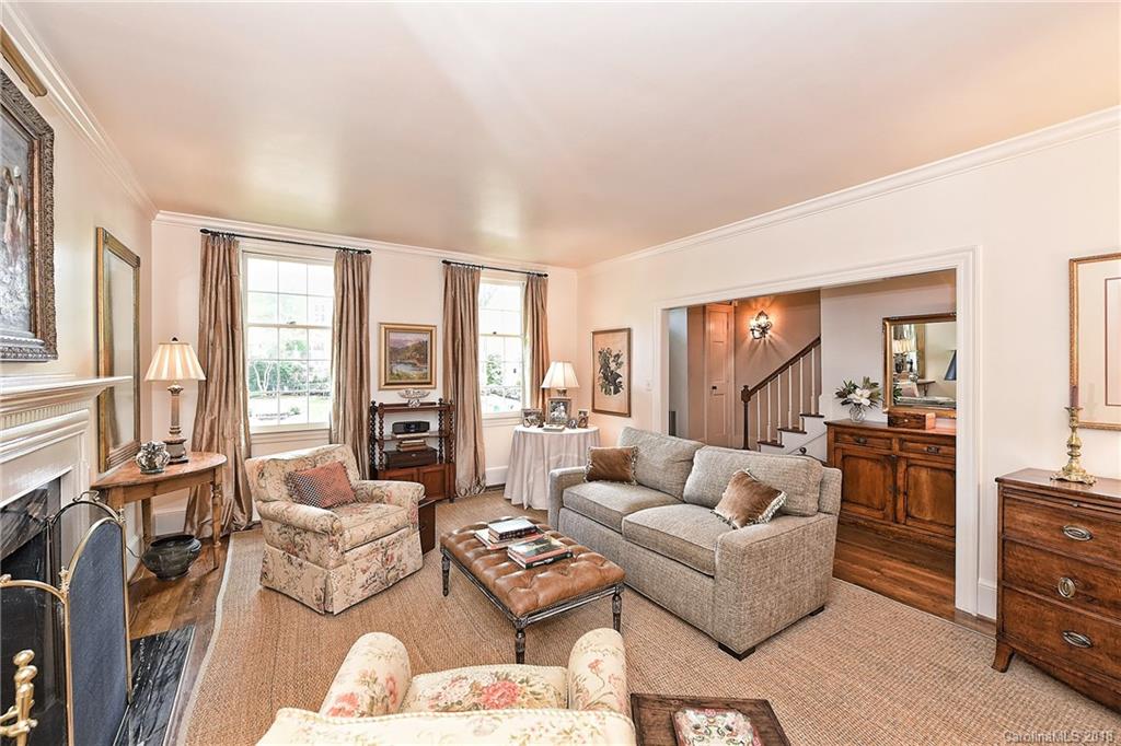 142 Perrin Place Charlotte NC 28207