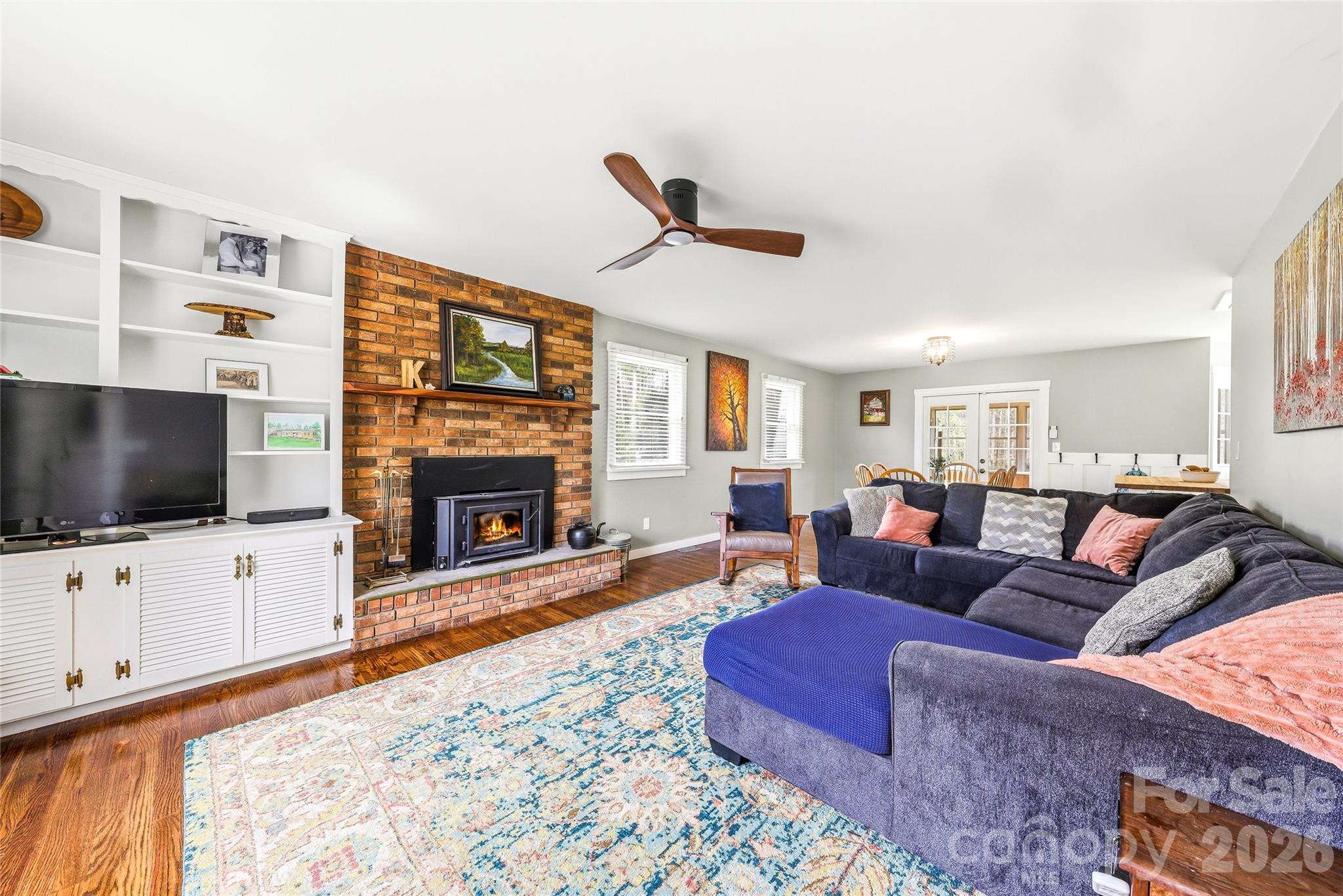 32 W Ashley Place Etowah NC 28729