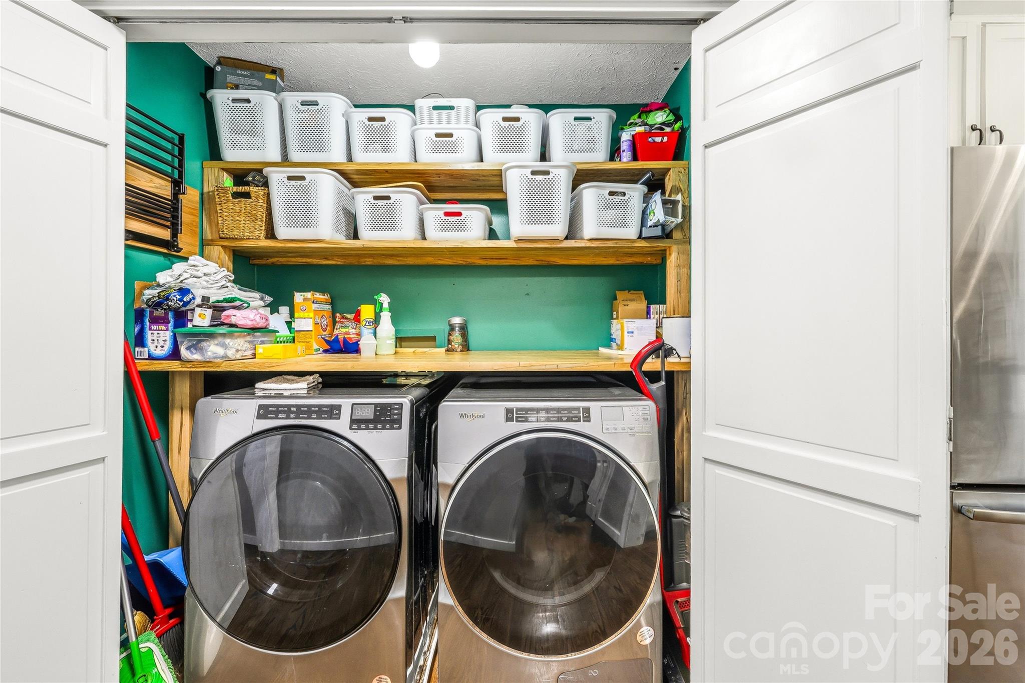 32 W Ashley Place Etowah NC 28729