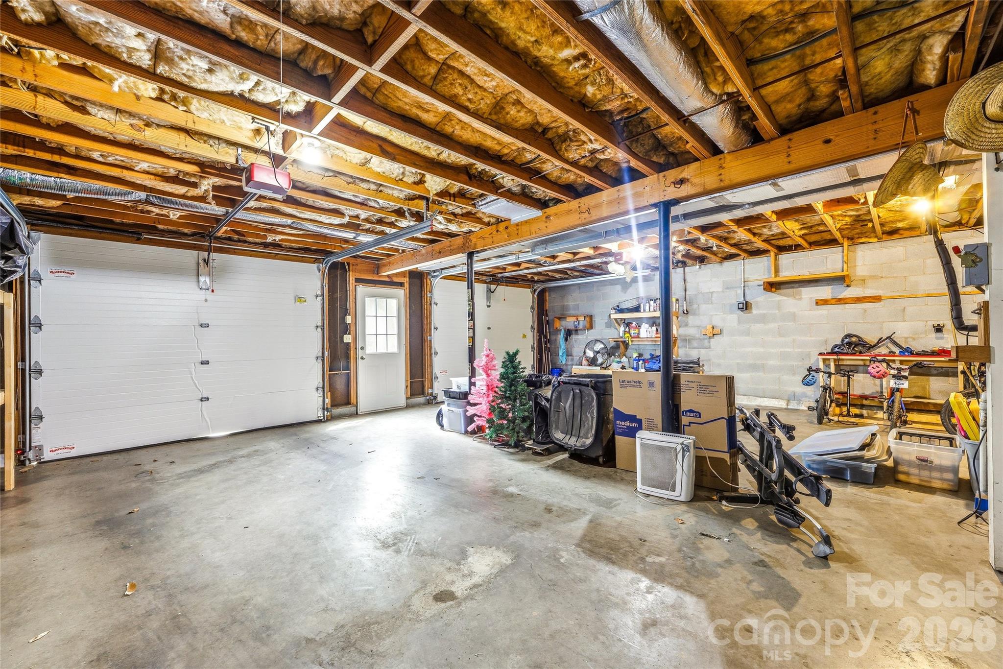 32 W Ashley Place Etowah NC 28729
