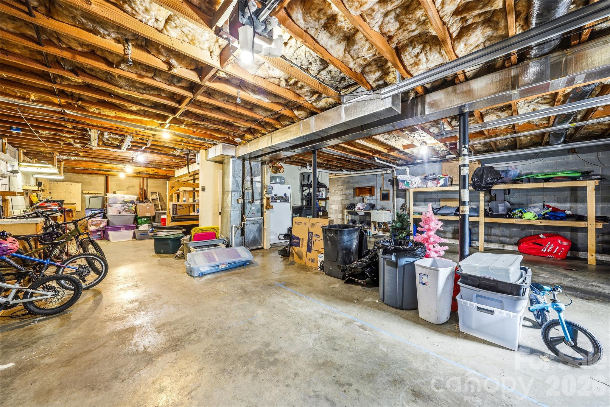 32 W Ashley Place Etowah NC 28729