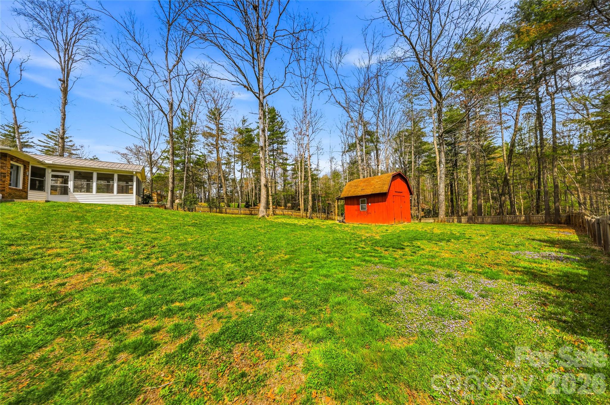 32 W Ashley Place Etowah NC 28729