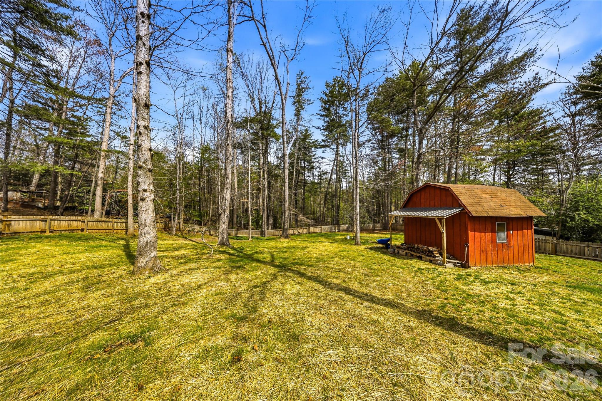 32 W Ashley Place Etowah NC 28729