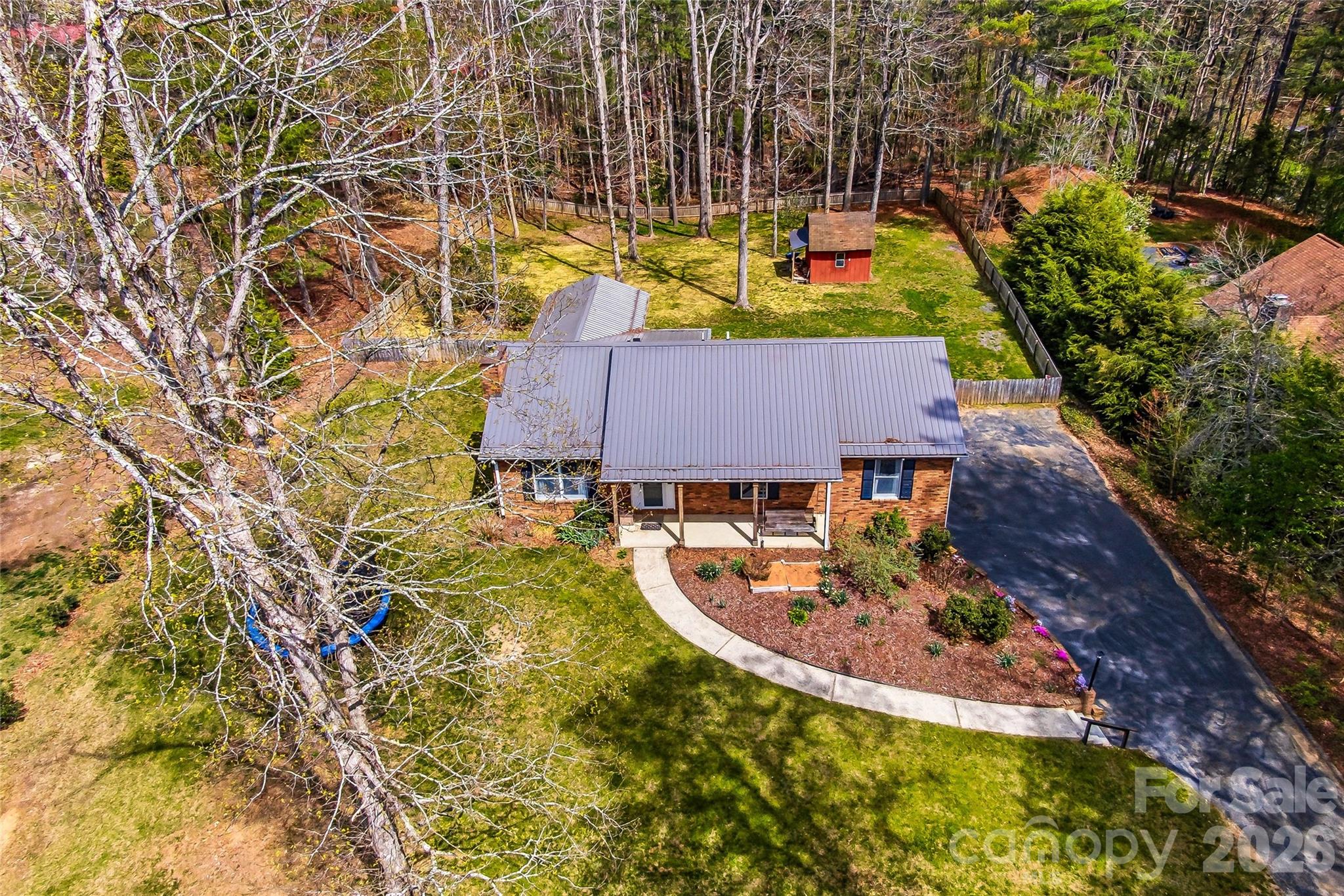 32 W Ashley Place Etowah NC 28729