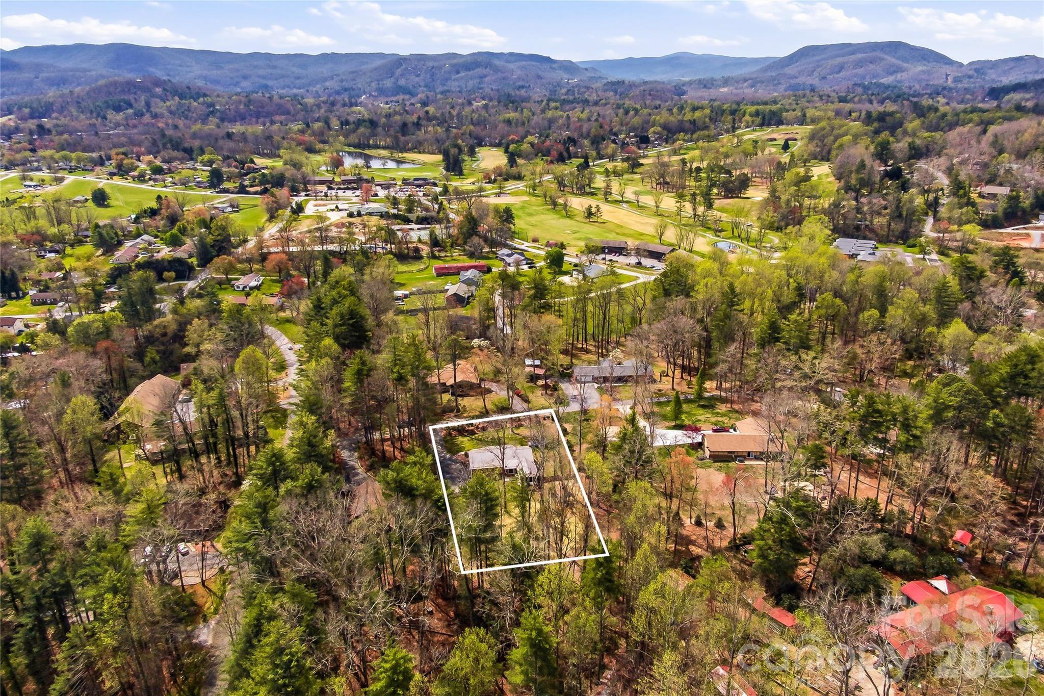 32 W Ashley Place Etowah NC 28729