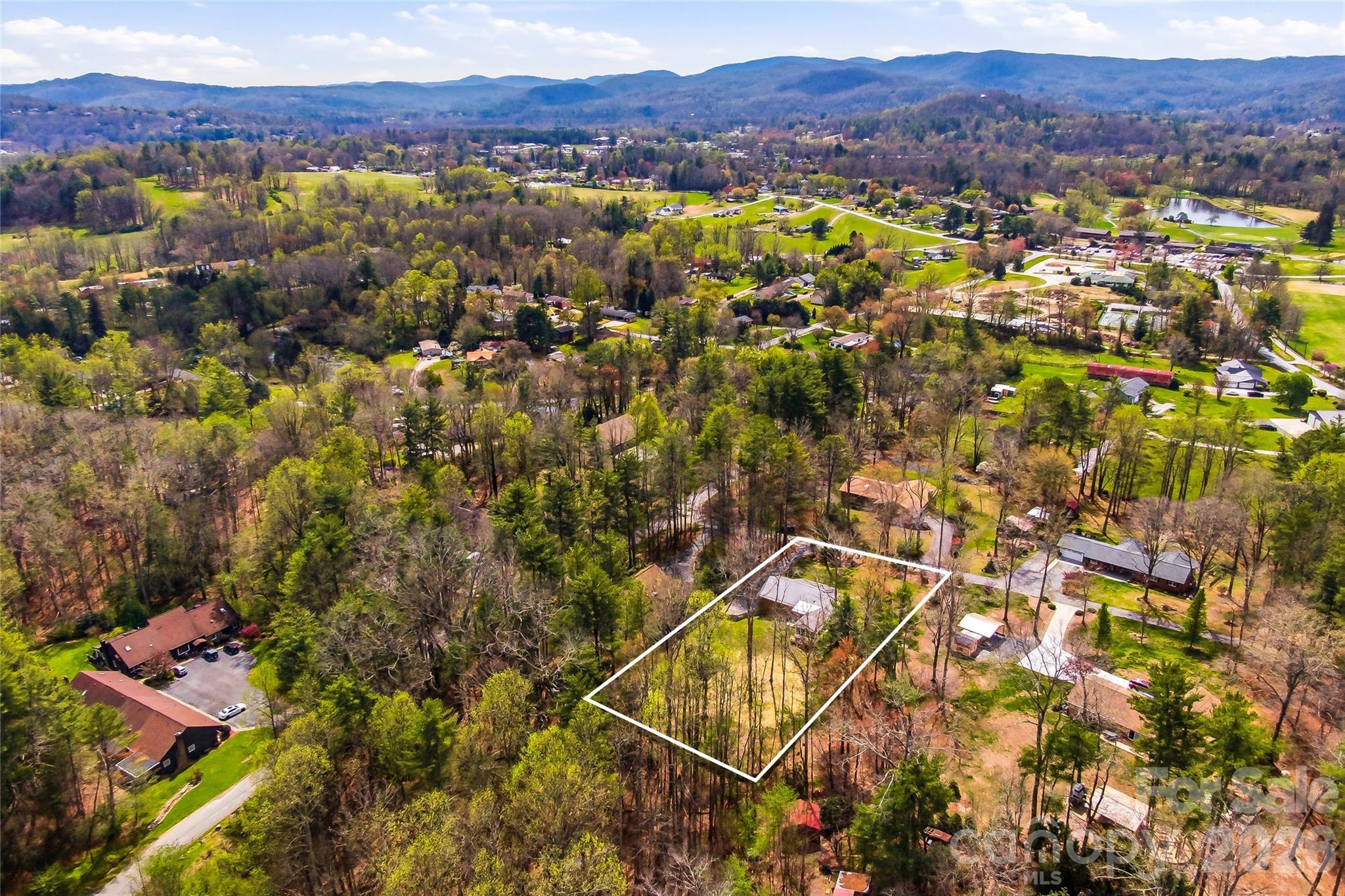 32 W Ashley Place Etowah NC 28729