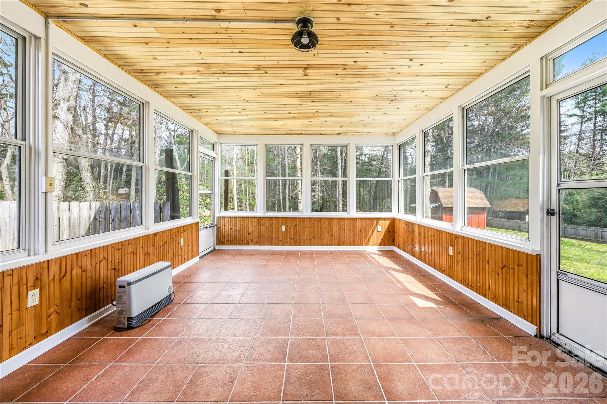 32 W Ashley Place Etowah NC 28729