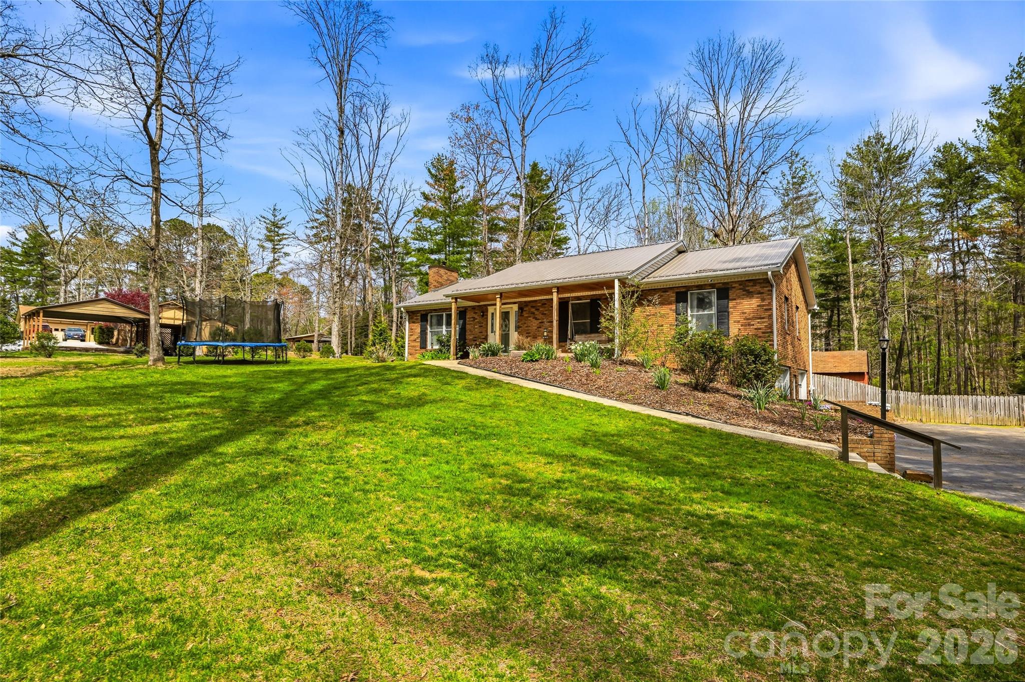 32 W Ashley Place Etowah NC 28729