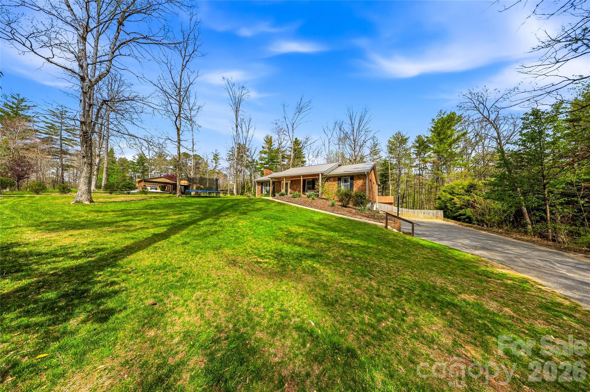 32 W Ashley Place Etowah NC 28729