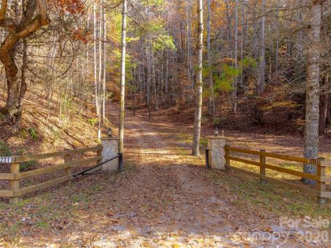 2311 Alarka Road Bryson City NC 28713