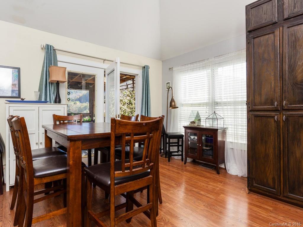 6 Gabrielle Lane Asheville NC 28805