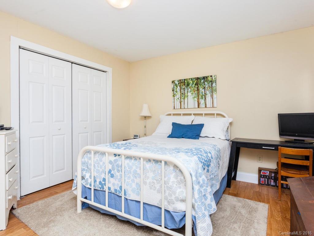 6 Gabrielle Lane Asheville NC 28805