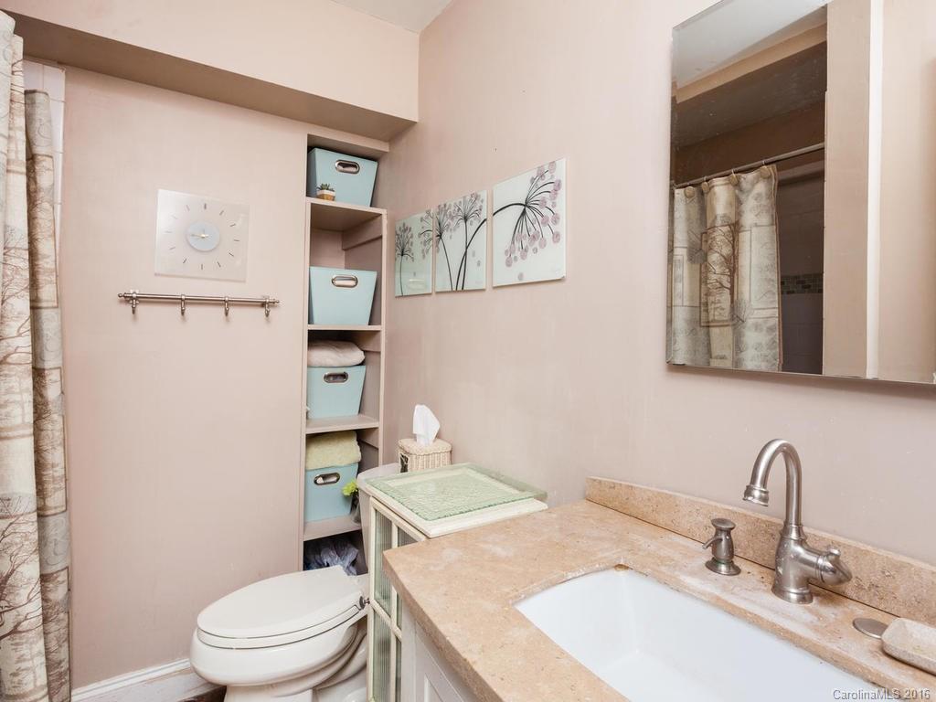 6 Gabrielle Lane Asheville NC 28805